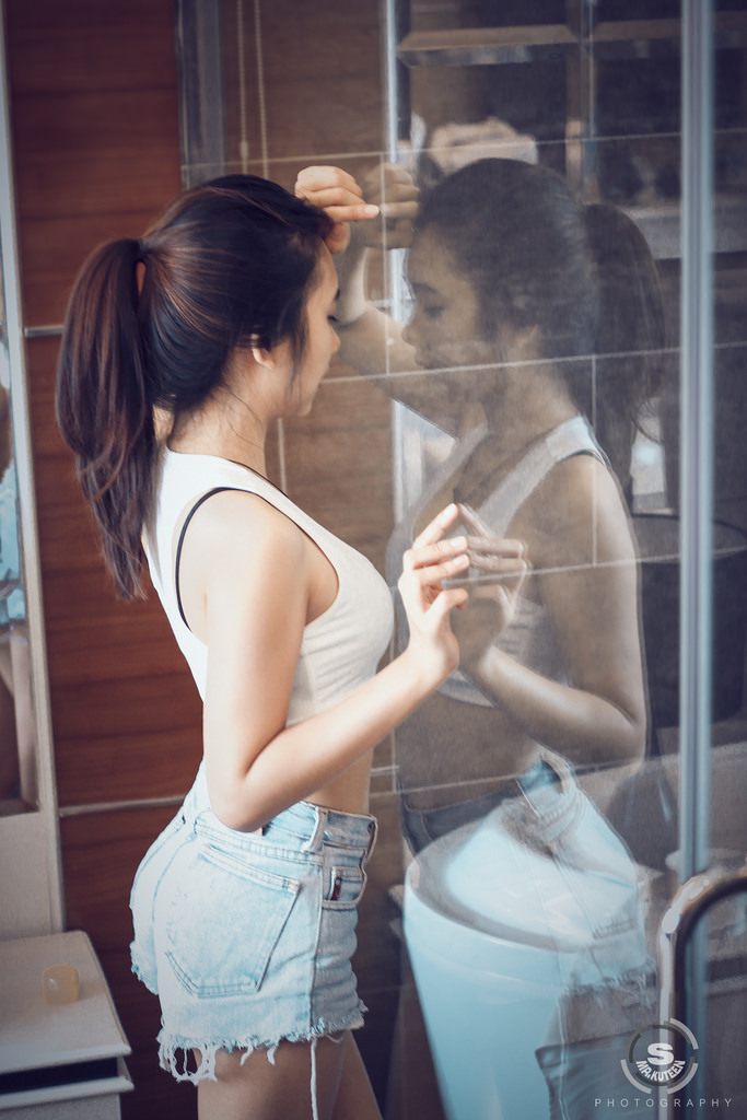 美女任你操