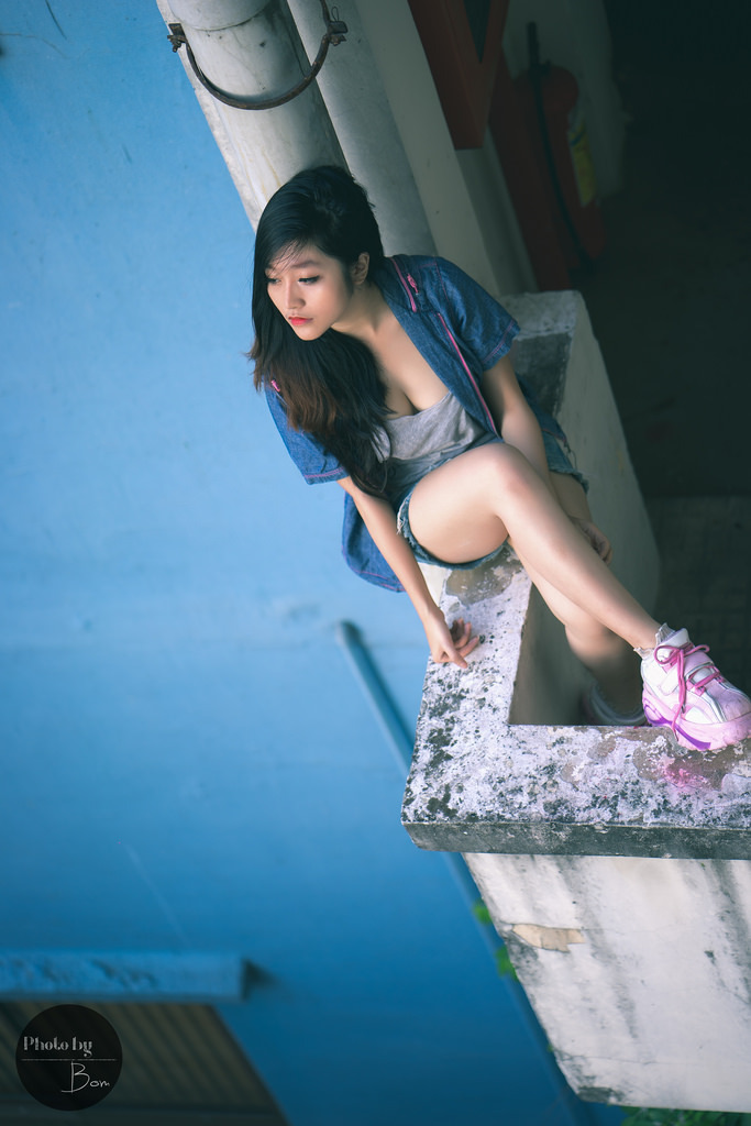 美女張開腿讓我插