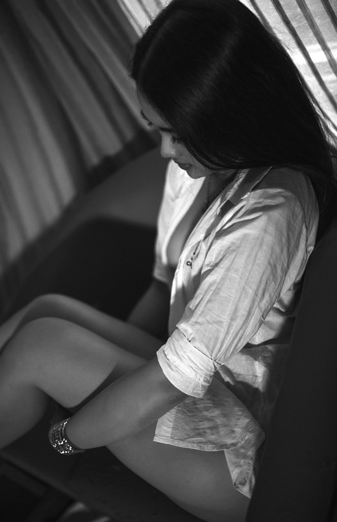 厚顏無恥完整觀看免費(fèi)視頻