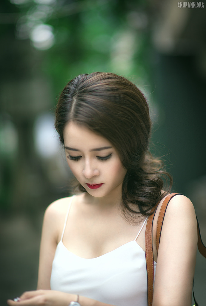 寡婦一邊摸一邊爽一邊叫床