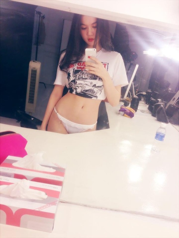 大炕上雙乳刺激交換